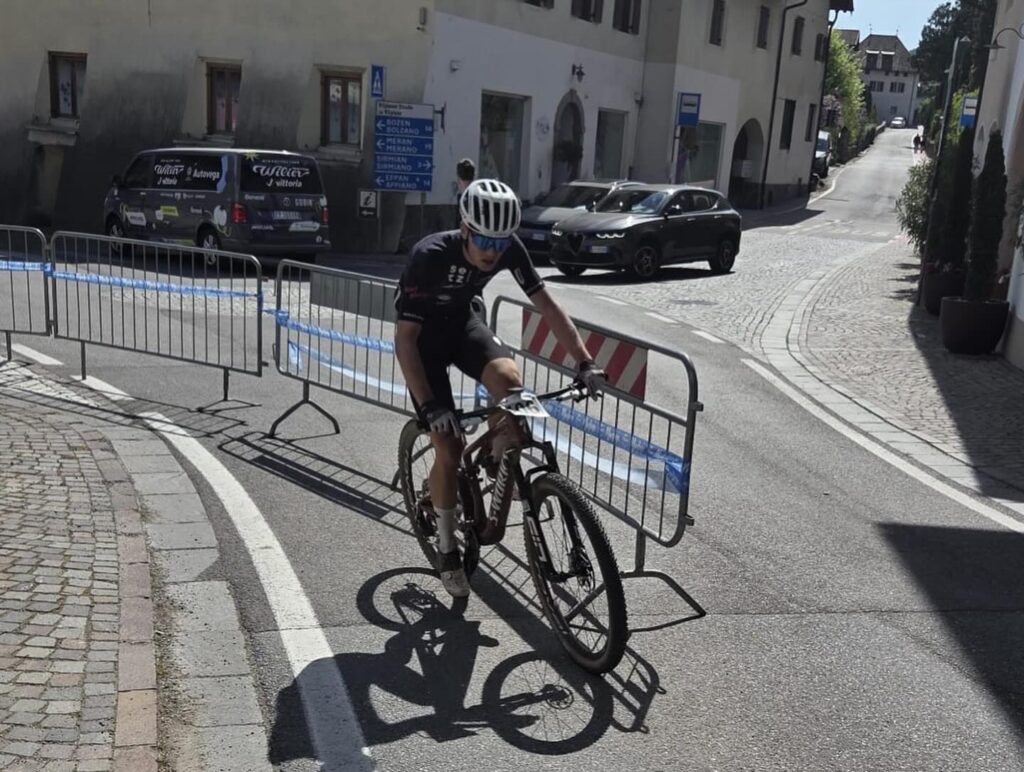 Instagram post from sven_gerig. This post is in position 1.